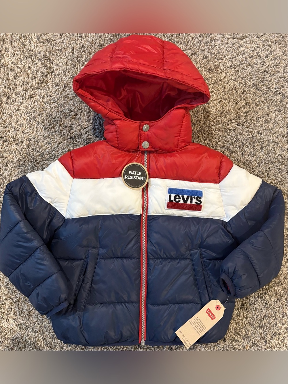 NWT Levi’s Puffer Winter Coat Boys Size Small 4-5 years Water Resistant Nylon